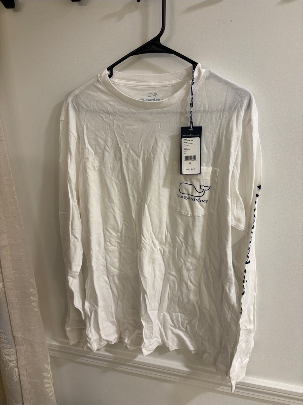 Vineyard Vines White Long-Sleeve Pocket Tee with Navy Logo